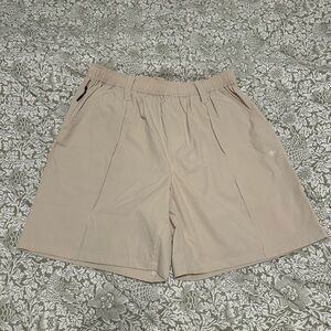 PinTuck Golf Short
